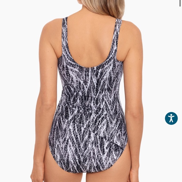 Miraclesuit
Chevron Python Eclat One Piece Swimsuit - Picture 3 of 15
